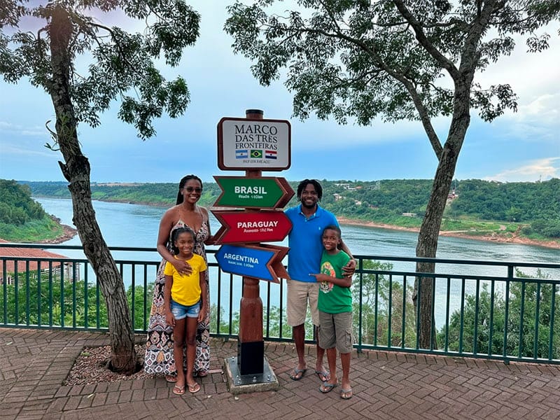 Tríplice fronteira em Foz do Iguaçu